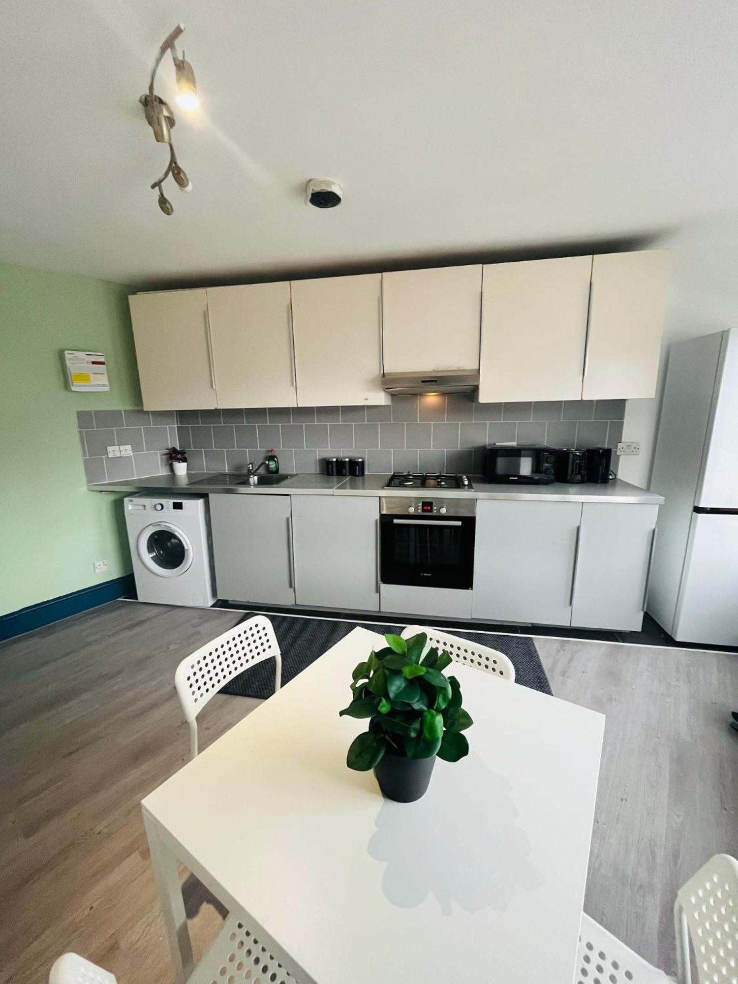 London Budget Rooms 603 Екстер'єр фото
